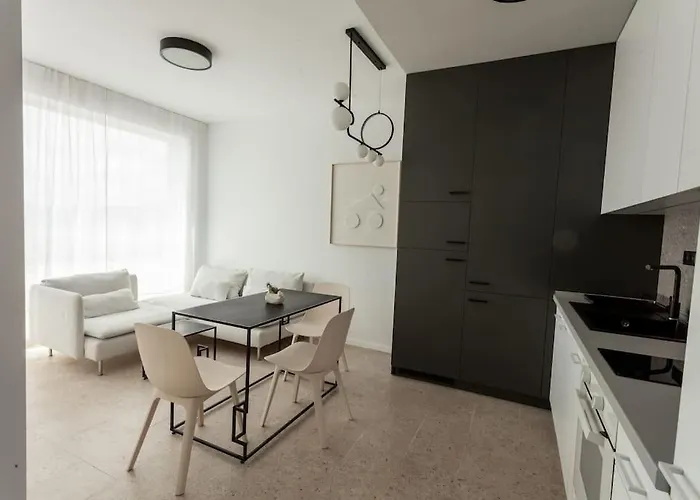 דירה Black Sea View וארנה