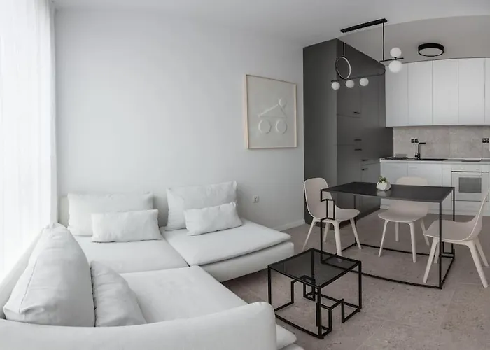 דירה Black Sea View וארנה